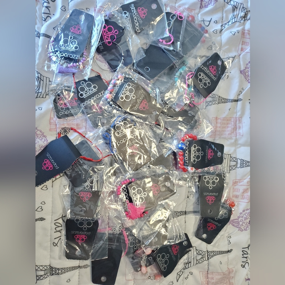 Girls Paparazzi bracelet lot